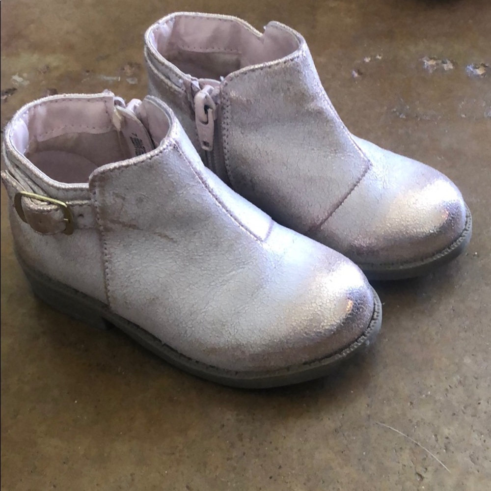Cat and Jack rose gold booties size 7 toddler